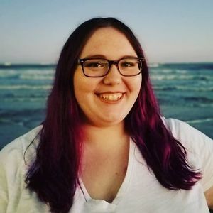 Meet your Posher, Caitlyn